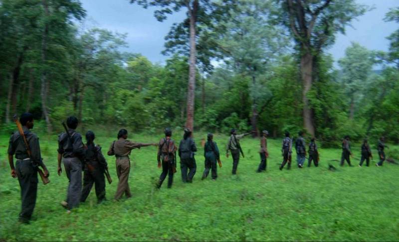 mustafa-quraishi_maoists-07