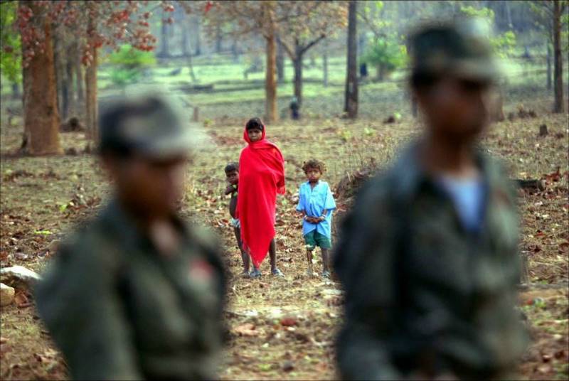 mustafa-quraishi_maoists-14