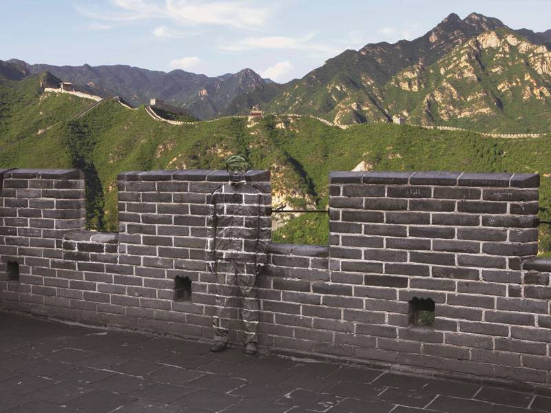 liu_bolin_hitc_no.91_great_wall_photograph_100x150cm_2010