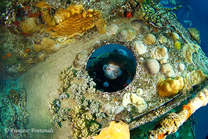 wrecked-underwater-10