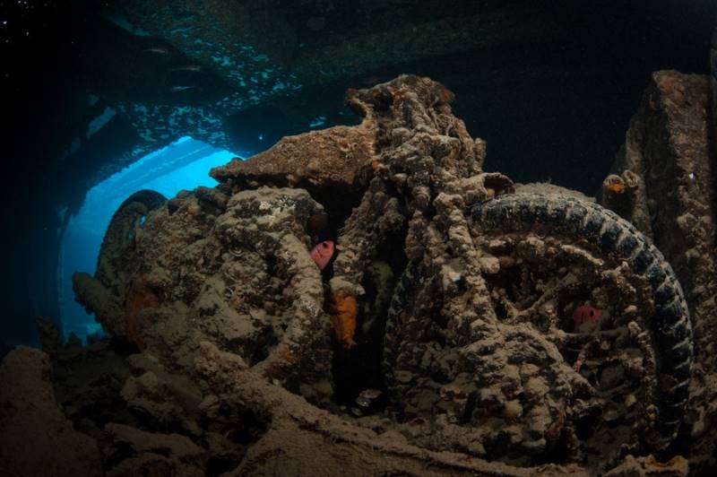 wrecked-underwater-14