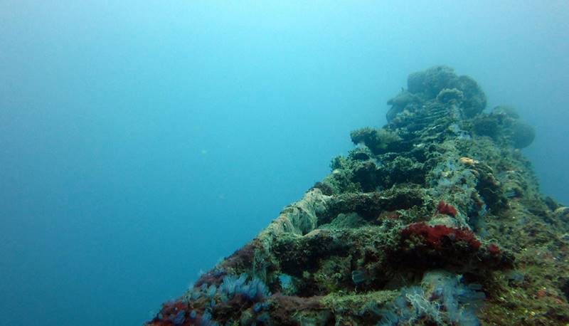 wrecked-underwater-32