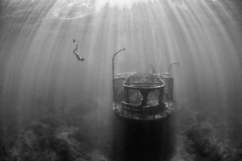 wrecked-underwater-34