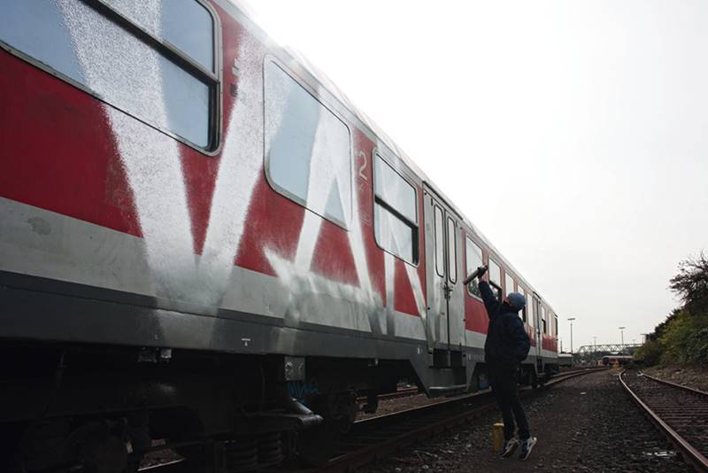 nils-muller_vandals-11