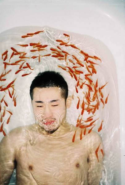 ren-hang-36