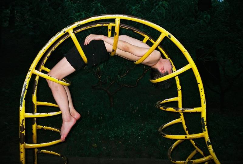 ren-hang-38